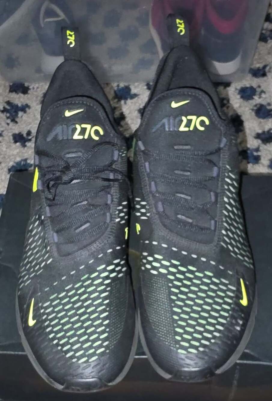 Nike Air Max 270 Size 13 Black Volt AH8050-017